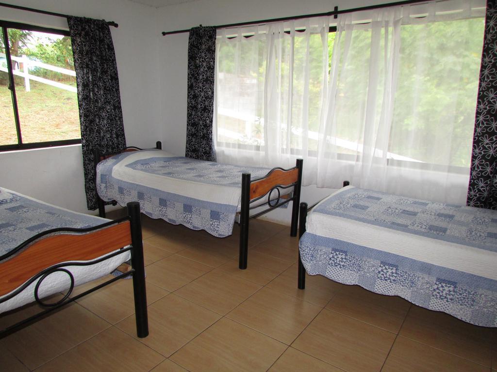 Cabana Ideal Familia 6 A 12 Personas! Hanga Roa Zewnętrze zdjęcie